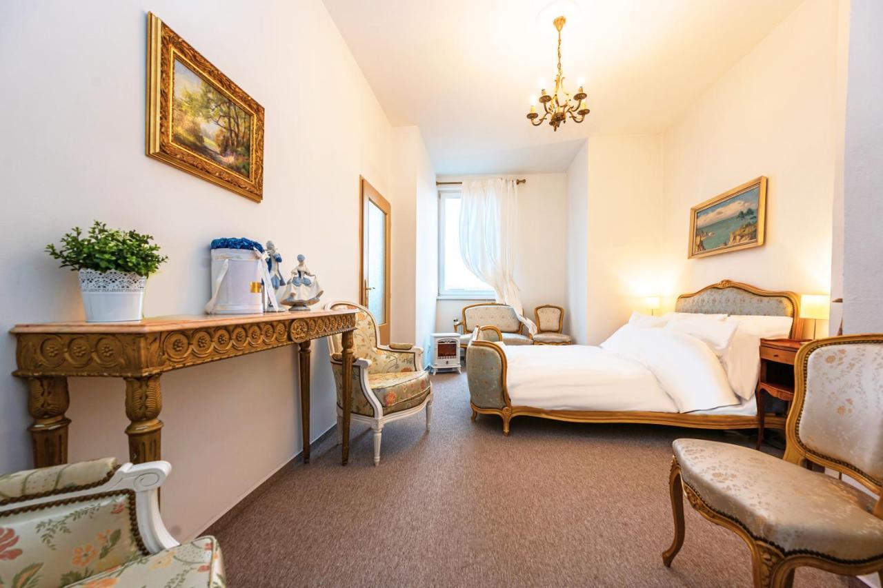 Apartmán Bank Invest Apartmens - Old Town Praha Exteriér fotografie