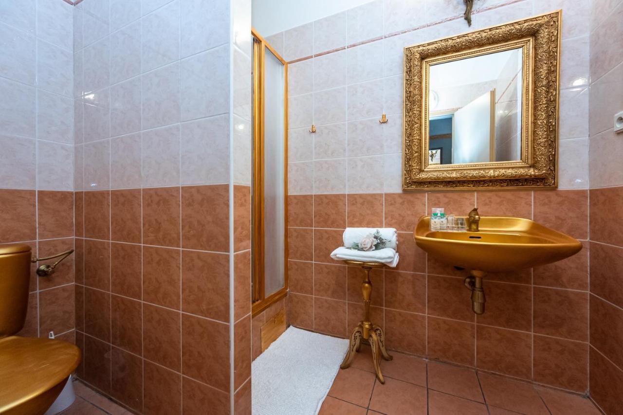 Apartmán Bank Invest Apartmens - Old Town Praha Exteriér fotografie